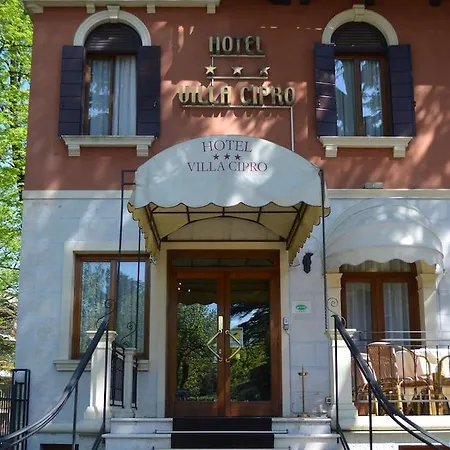Hotel Cipro