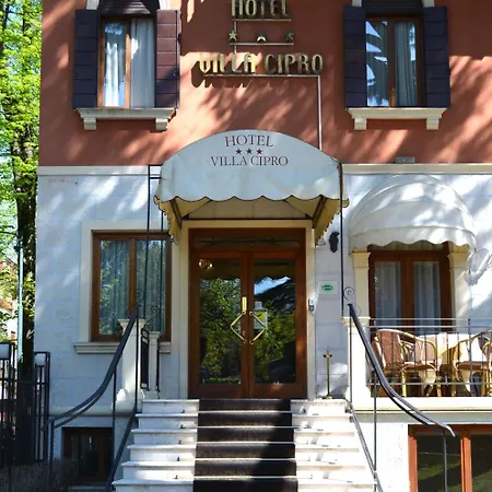 Готель Cipro 3*