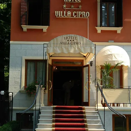 Cipro Hotel