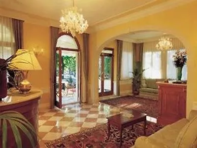 Cipro Hotel